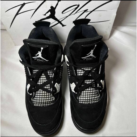 Size 10 - Nike Air Jordan 4 Retro White Thunder Men's Shoes - Picture 4 of 10